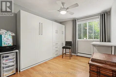 915 Elmsmere Road Ottawa ON K1J 8H8