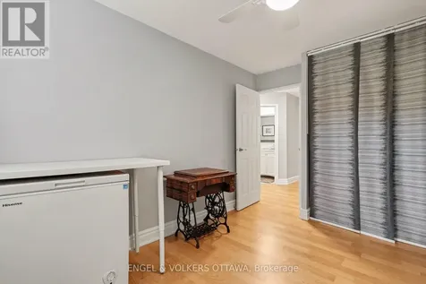 915 Elmsmere Road Ottawa ON K1J 8H8