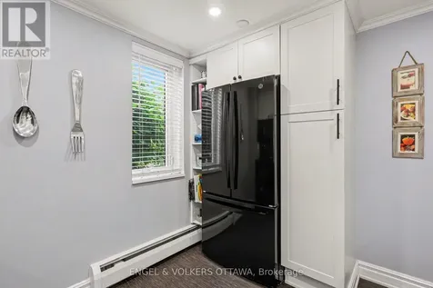 915 Elmsmere Road Ottawa ON K1J 8H8