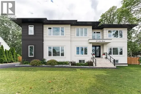 22 Lake Street Grimsby ON L3M 2G7