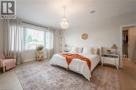 22 Lake Street Grimsby ON L3M 2G7