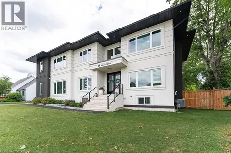22 Lake Street Grimsby ON L3M 2G7