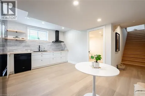 22 Lake Street Grimsby ON L3M 2G7