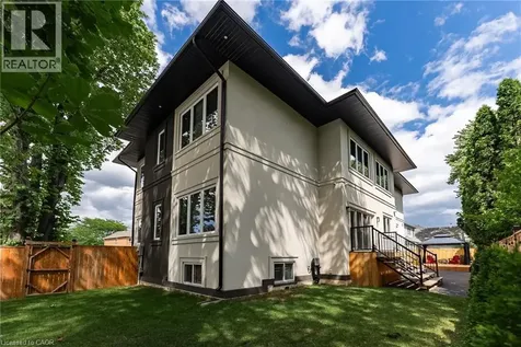 22 Lake Street Grimsby ON L3M 2G7