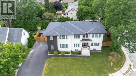 22 Lake Street Grimsby ON L3M 2G7