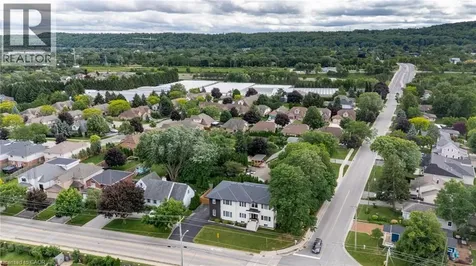 22 Lake Street Grimsby ON L3M 2G7
