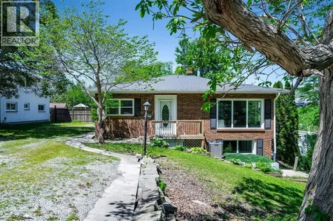1838 Seacliff Drive Kingsville ON N9Y 2M6