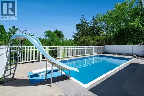 1838 Seacliff Drive Kingsville ON N9Y 2M6