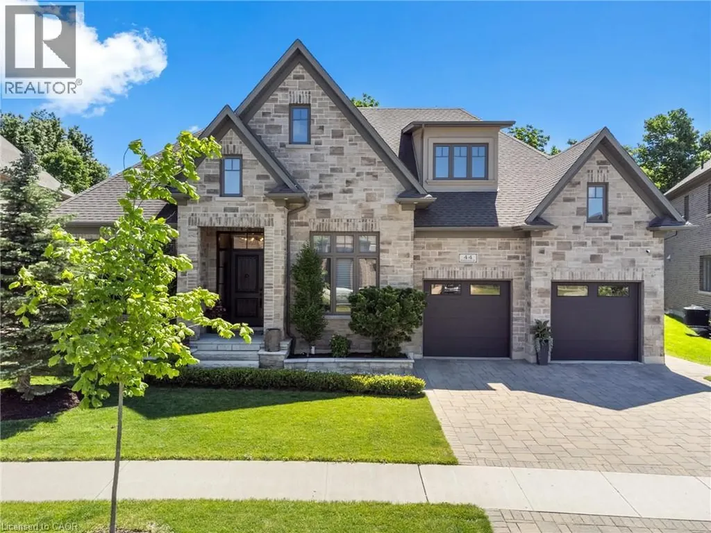 44 Pioneer Ridge Drive Kitchener ON N2P 0G6