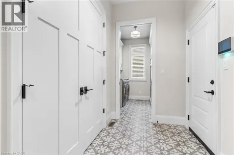44 Pioneer Ridge Drive Kitchener ON N2P 0G6