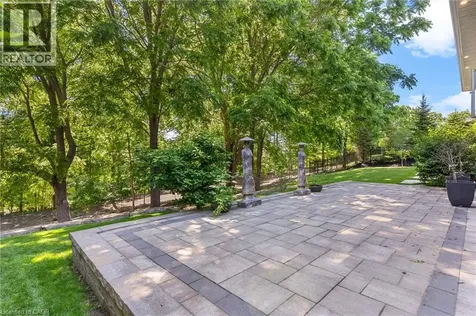 44 Pioneer Ridge Drive Kitchener ON N2P 0G6