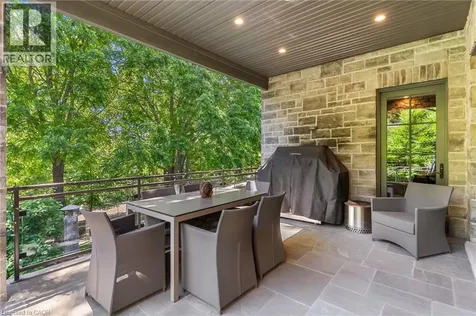 44 Pioneer Ridge Drive Kitchener ON N2P 0G6