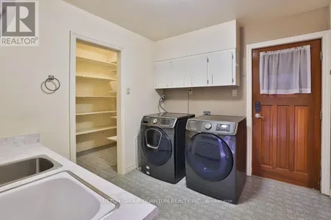 670 Meadow Wood Road Mississauga (clarkson) ON L5J 2S6