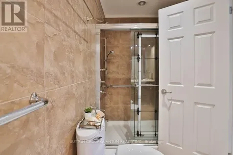 670 Meadow Wood Road Mississauga (clarkson) ON L5J 2S6