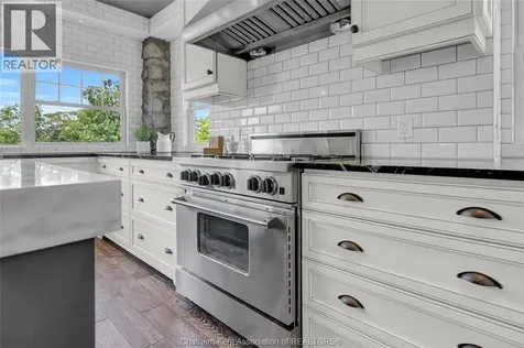 411 King Street West Chatham ON N7M 1G3