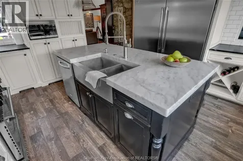 411 King Street West Chatham ON N7M 1G3