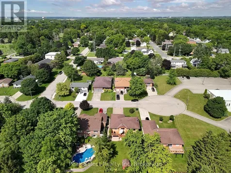7 Hillside Court St. Marys ON N4X 1C3