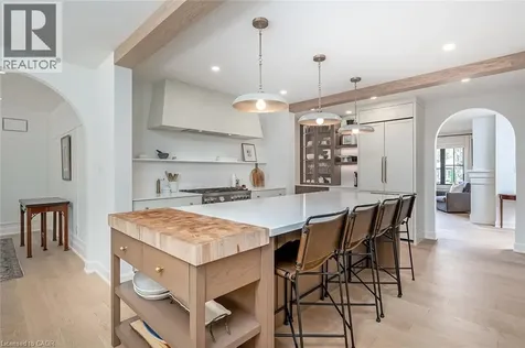894 Condor Drive Burlington ON L7T 3A9