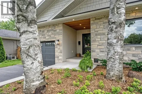 894 Condor Drive Burlington ON L7T 3A9
