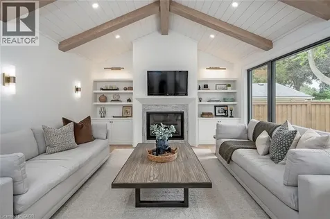 894 Condor Drive Burlington ON L7T 3A9
