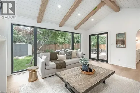 894 Condor Drive Burlington ON L7T 3A9