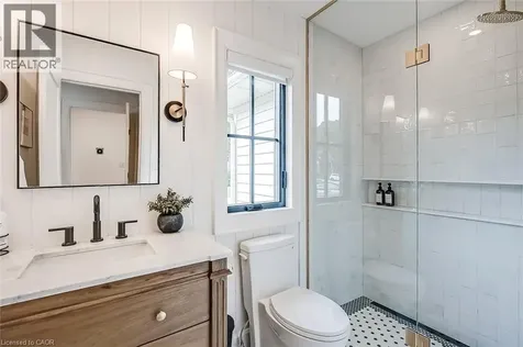 894 Condor Drive Burlington ON L7T 3A9