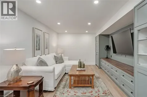 894 Condor Drive Burlington ON L7T 3A9