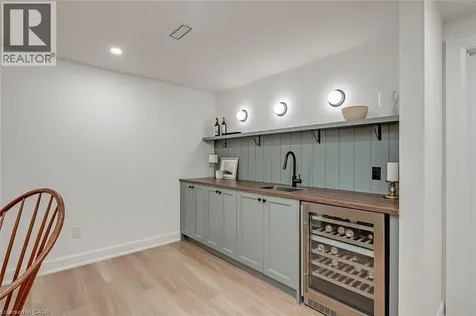 894 Condor Drive Burlington ON L7T 3A9