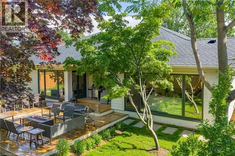 894 Condor Drive Burlington ON L7T 3A9