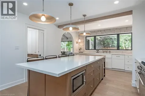 894 Condor Drive Burlington ON L7T 3A9
