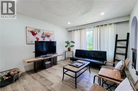 12 Maitland Avenue Hamilton ON L9A 3J3