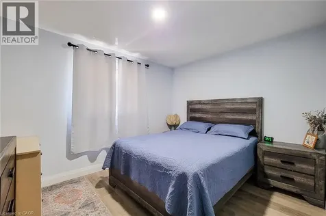 12 Maitland Avenue Hamilton ON L9A 3J3