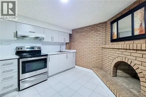 12 Maitland Avenue Hamilton ON L9A 3J3