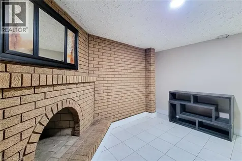 12 Maitland Avenue Hamilton ON L9A 3J3