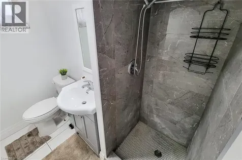 12 Maitland Avenue Hamilton ON L9A 3J3