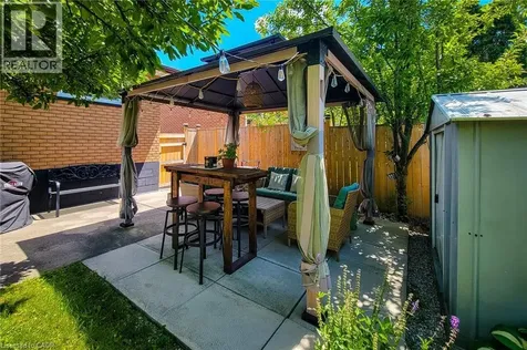 12 Maitland Avenue Hamilton ON L9A 3J3