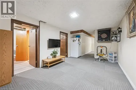 46 Cedarwoods Crescent Kitchener ON N2C 2L7