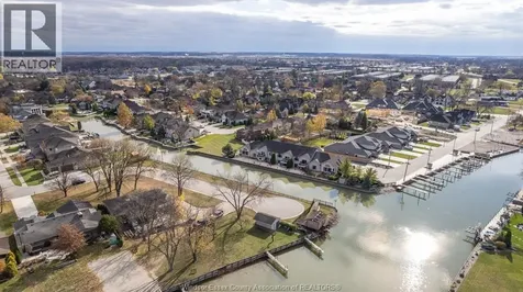 256 Moceri Crescent Lakeshore ON N8N 5A9