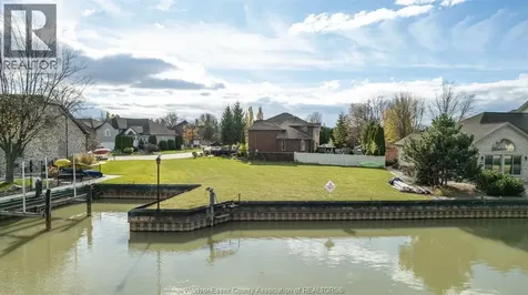 256 Moceri Crescent Lakeshore ON N8N 5A9