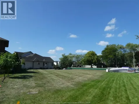 256 Moceri Crescent Lakeshore ON N8N 5A9