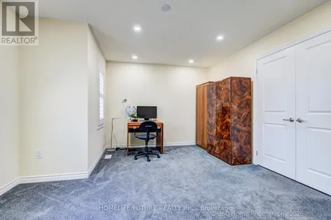 42 Samuel Crescent Springwater (centre Vespra) ON L9X 2A4