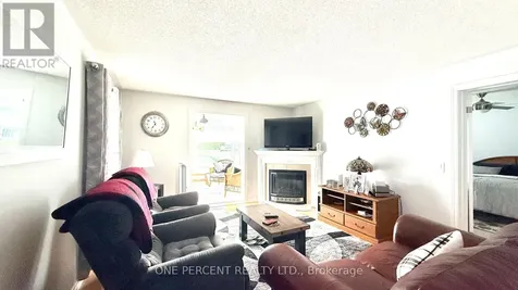 25 Kentucky Avenue Wasaga Beach ON L9Z 3A8