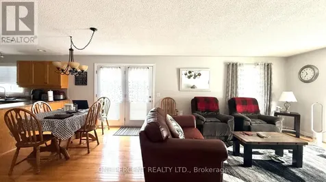 25 Kentucky Avenue Wasaga Beach ON L9Z 3A8