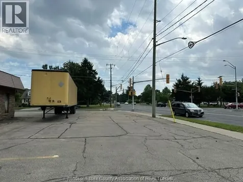 585 St. Clair Street Chatham ON N7L 3L3