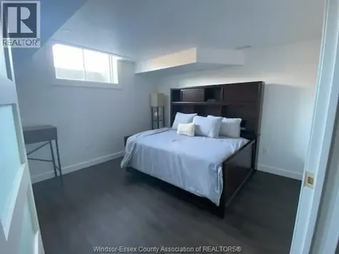 1024 Copeland Windsor ON N8P 0C3