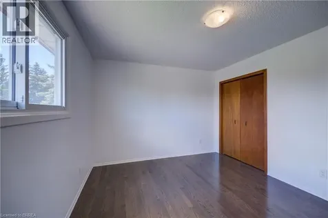 19 Owen Avenue Paris ON N3L 3N7