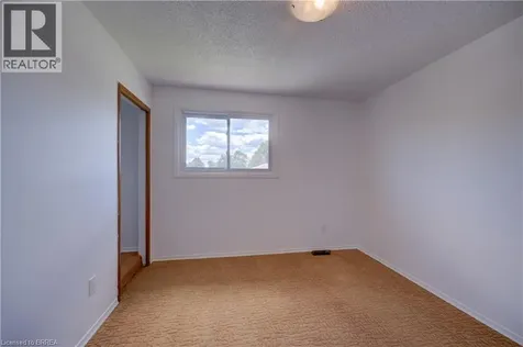 19 Owen Avenue Paris ON N3L 3N7