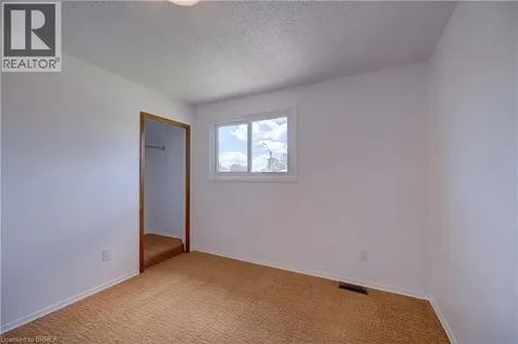 19 Owen Avenue Paris ON N3L 3N7