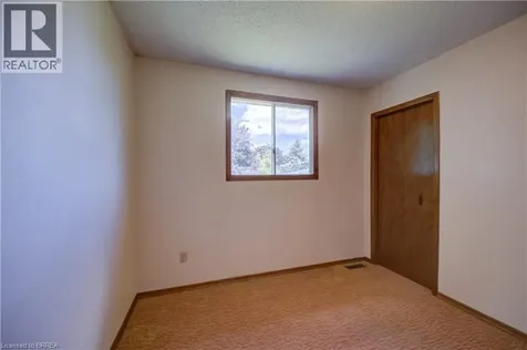 19 Owen Avenue Paris ON N3L 3N7