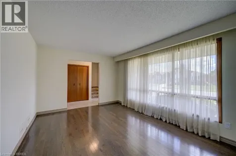 19 Owen Avenue Paris ON N3L 3N7